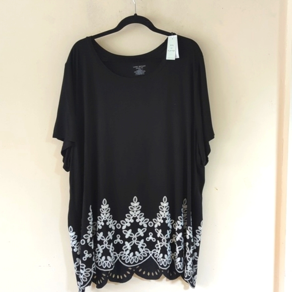 Lane Bryant Fits That Flatter Cutwork Floral Swing Top 26/28 - Picture 1 of 10